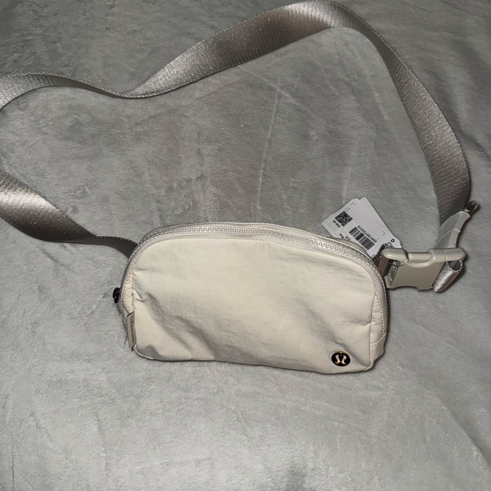 lululemon belt bag